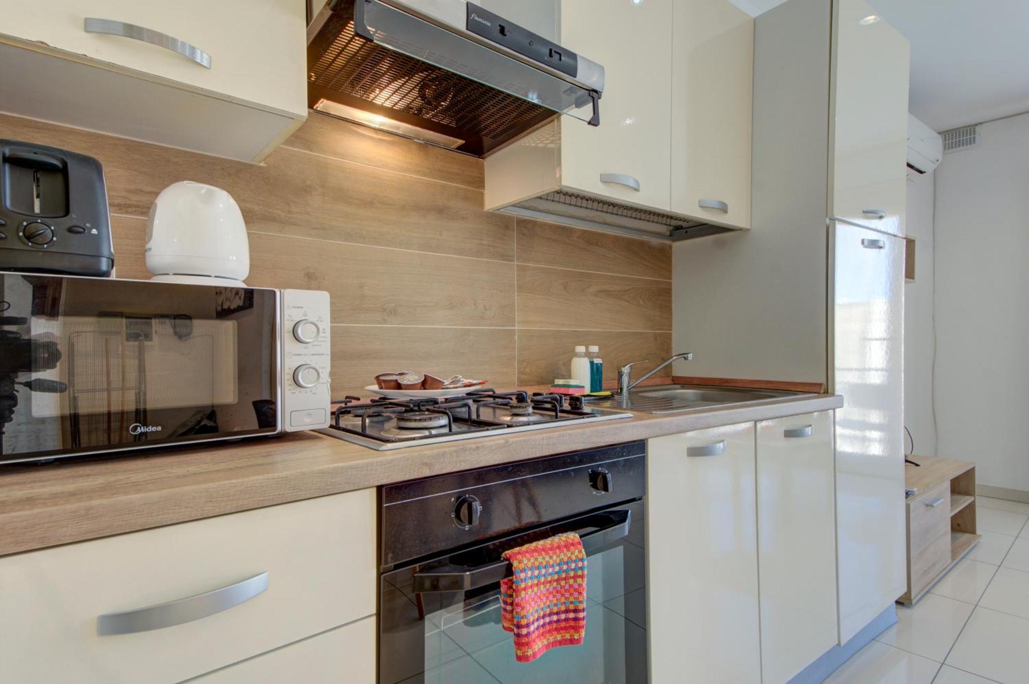 Sapphire Residences - Apartments & Penthouse In Central Sliema By Shortletsmalta ภายนอก รูปภาพ