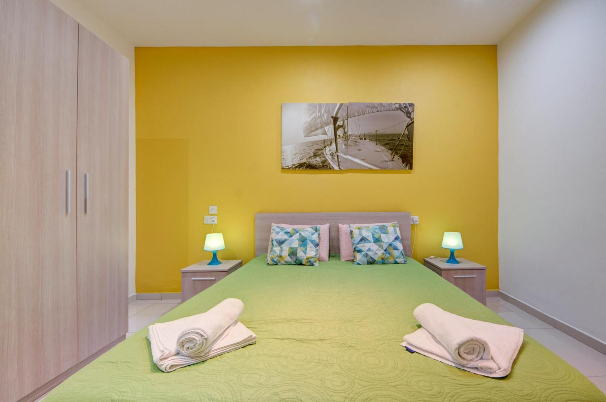 Sapphire Residences - Apartments & Penthouse In Central Sliema By Shortletsmalta ภายนอก รูปภาพ