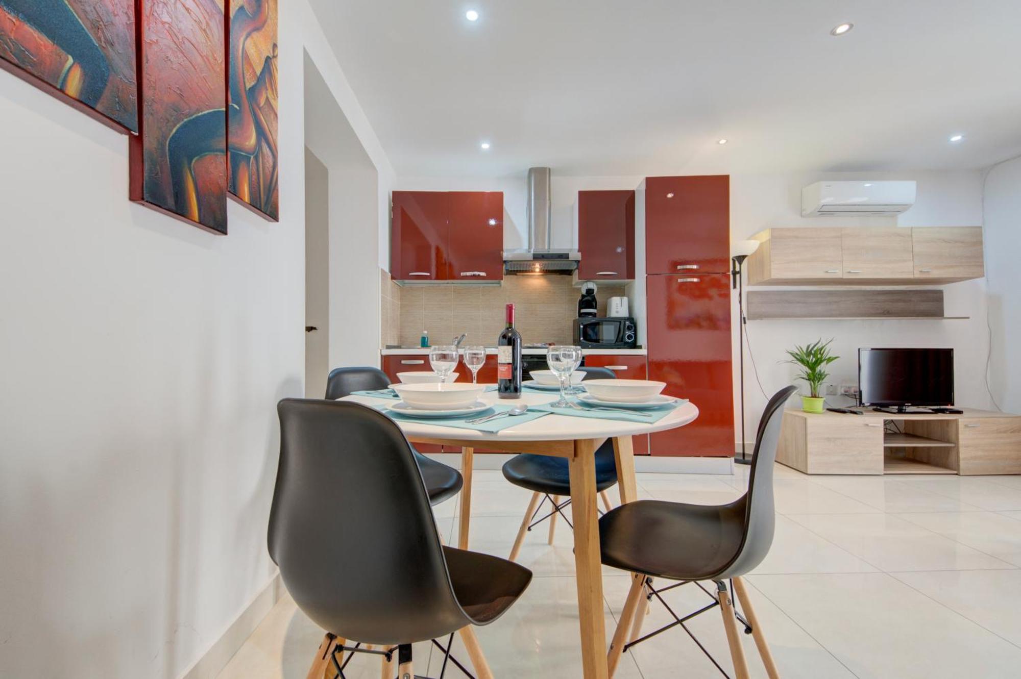 Sapphire Residences - Apartments & Penthouse In Central Sliema By Shortletsmalta ภายนอก รูปภาพ
