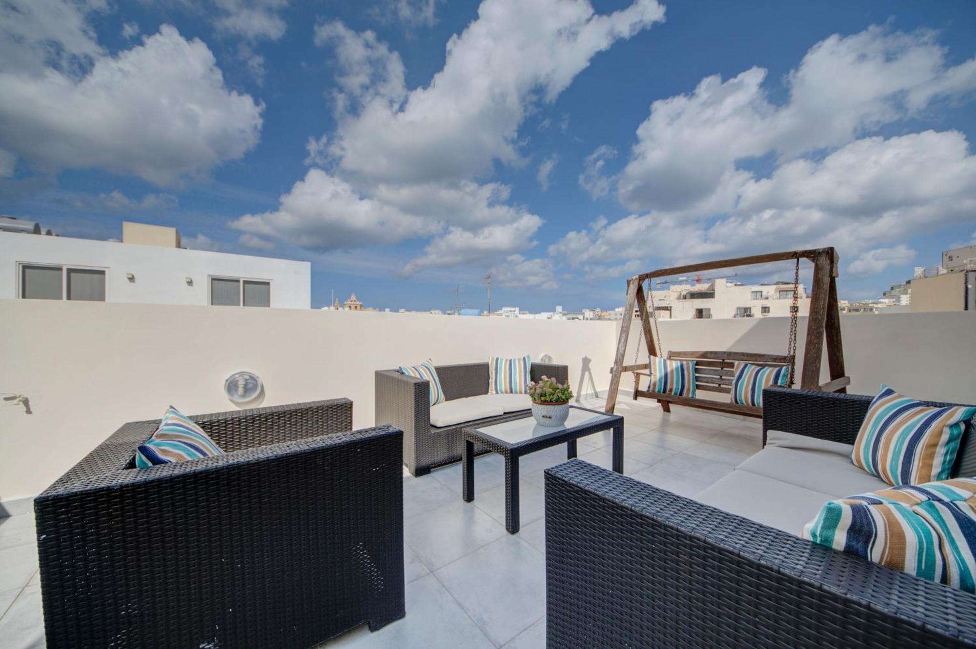 Sapphire Residences - Apartments & Penthouse In Central Sliema By Shortletsmalta ภายนอก รูปภาพ