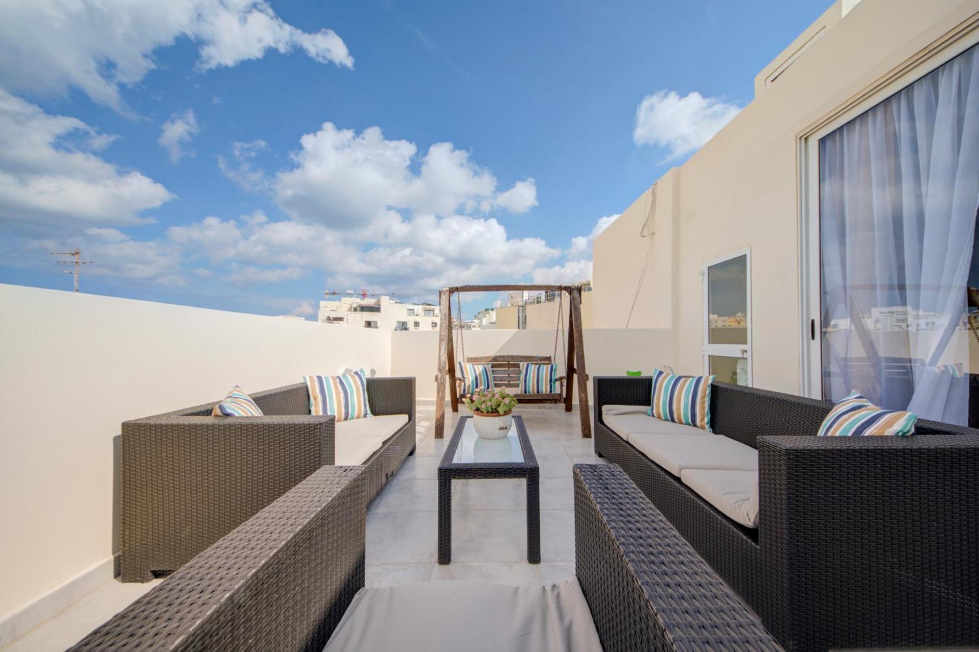 Sapphire Residences - Apartments & Penthouse In Central Sliema By Shortletsmalta ภายนอก รูปภาพ